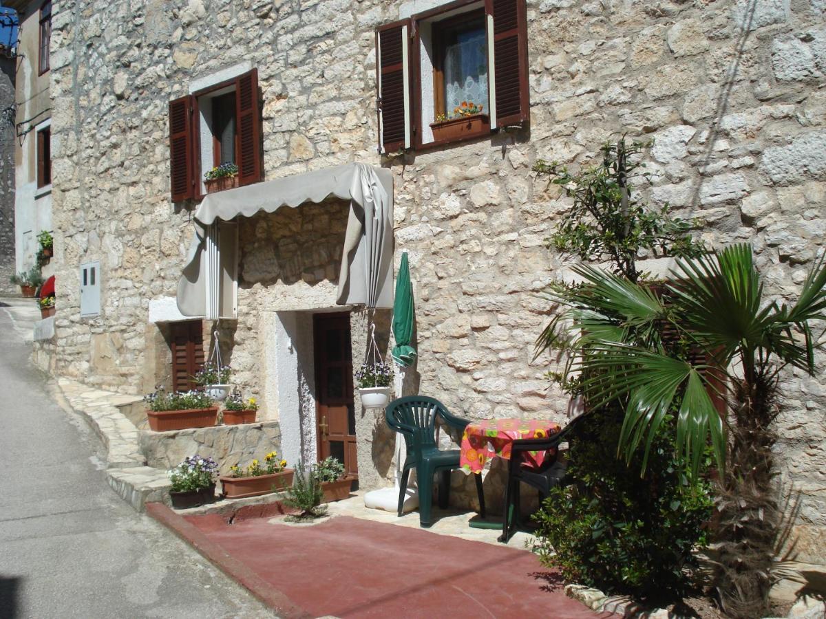 Maja Apartment Višnjan Exterior foto